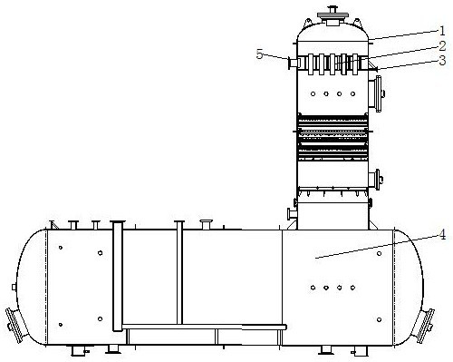 Deep atomization deoxygenation double-tube film spinner and deaerator with the same