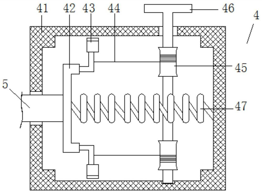 A kind of cutting device for plastic product residue with controllable cutting size