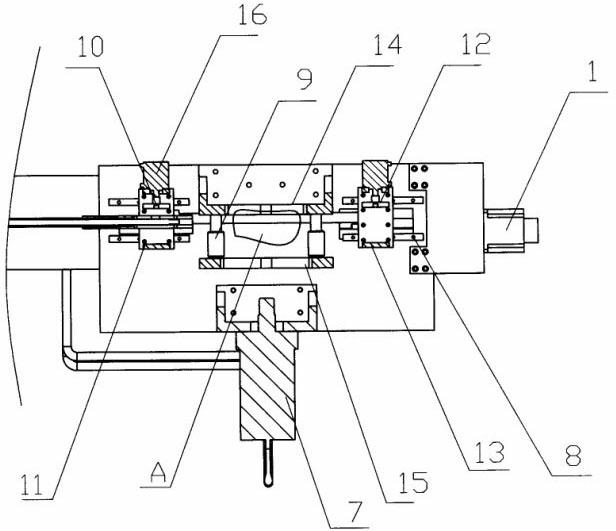 Full-automatic punching flanging device