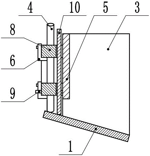 Self-sinking filter residue device of slag extractor