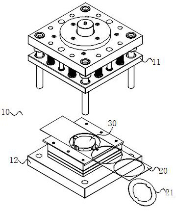 Metal plate stamping mechanism of hollow disc dryer and stamping method of metal plate stamping mechanism