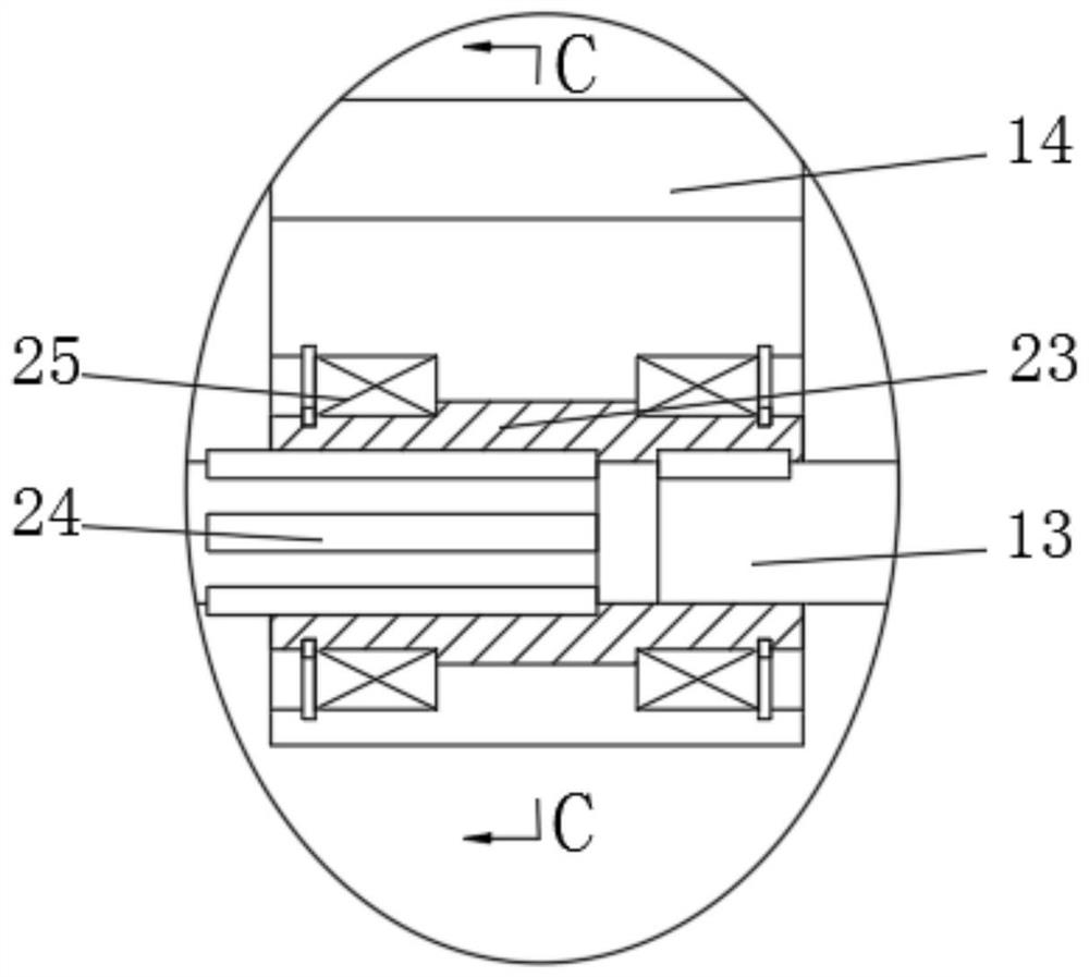 Cleaning and drying device for zipper heads