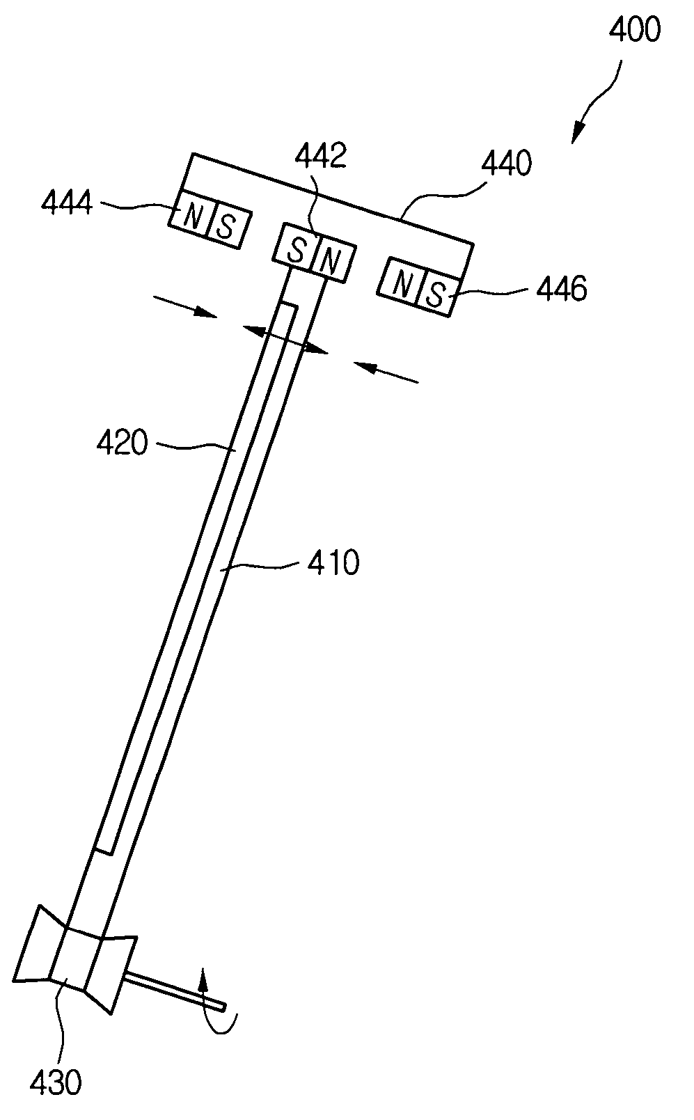 Inclined carrier transferring apparatus