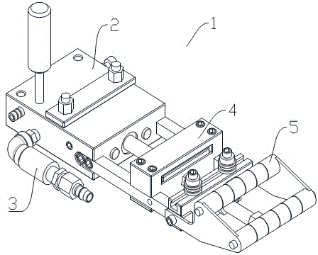 Pneumatic pushing component of plastic thermal-cutting machine