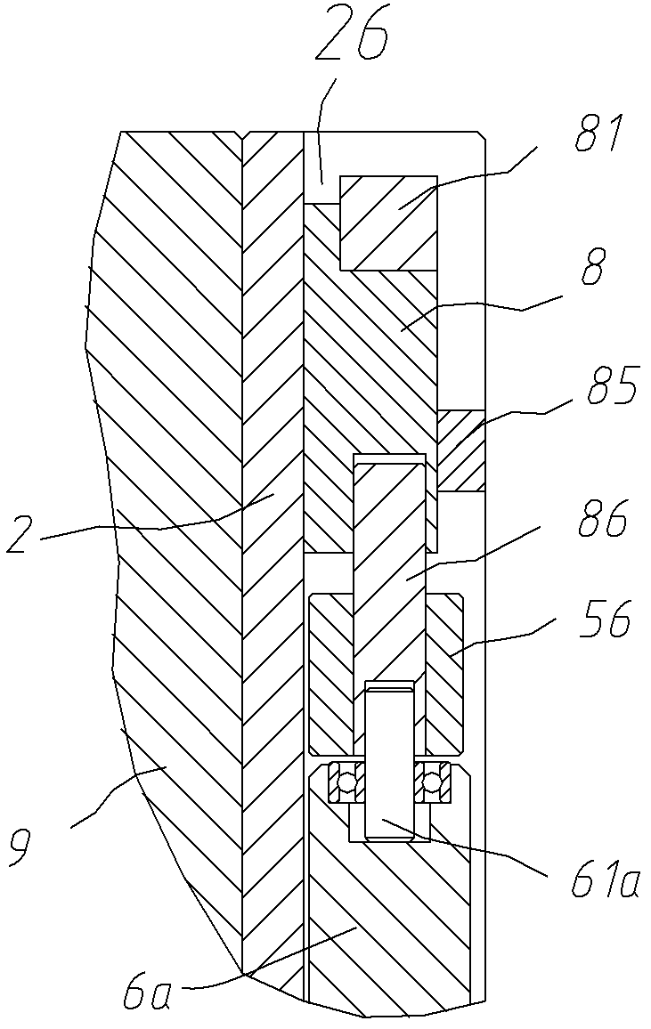 Die head of extrusion die capable of embossing on adjacent surfaces of section bar