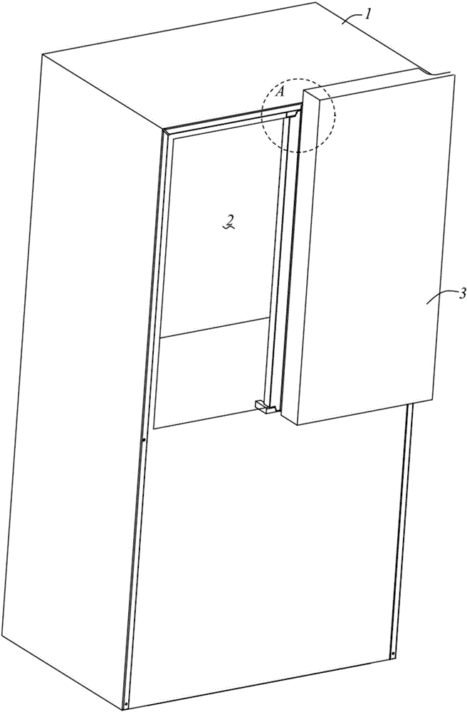 Side-by-side door combination refrigerator and vertical beam matching assembly thereof