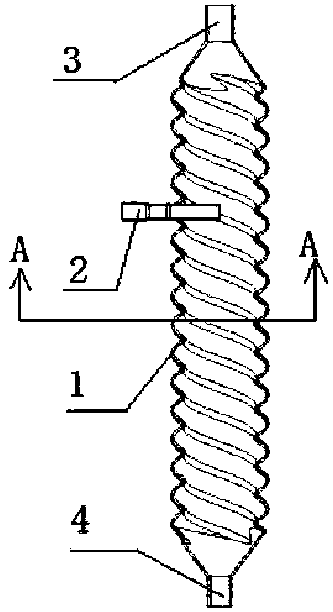 Three-dimensional spiral double-effect vertical flash evaporator and heat pump system with same