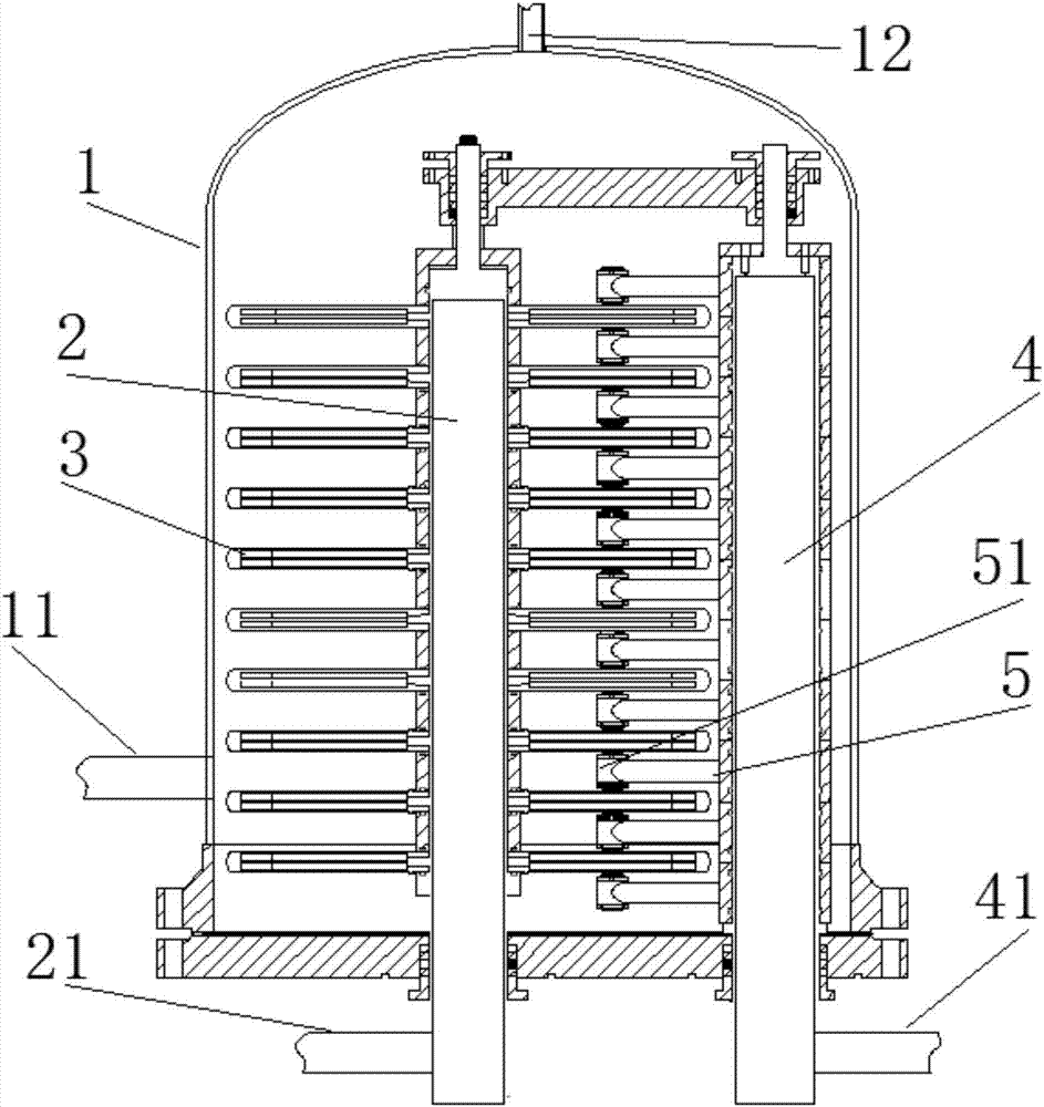 Self-cleaning filter with uninterrupted feeding effect