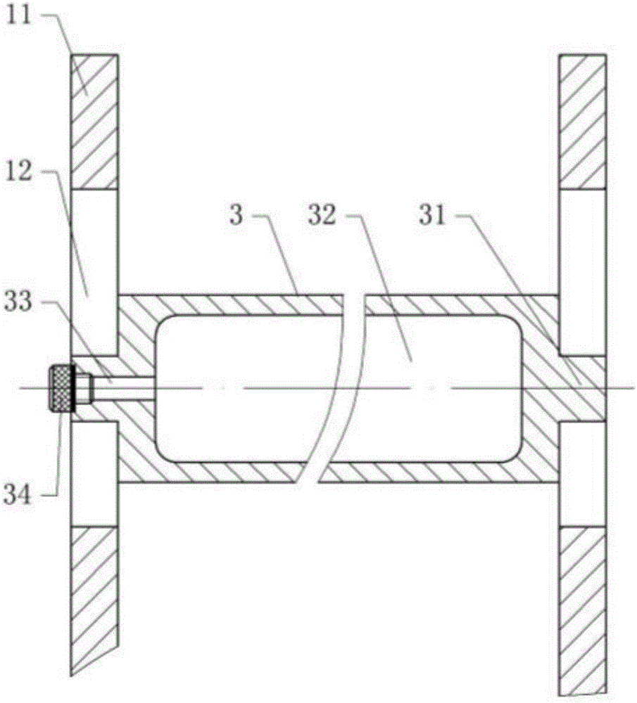 Automatic extrusion device