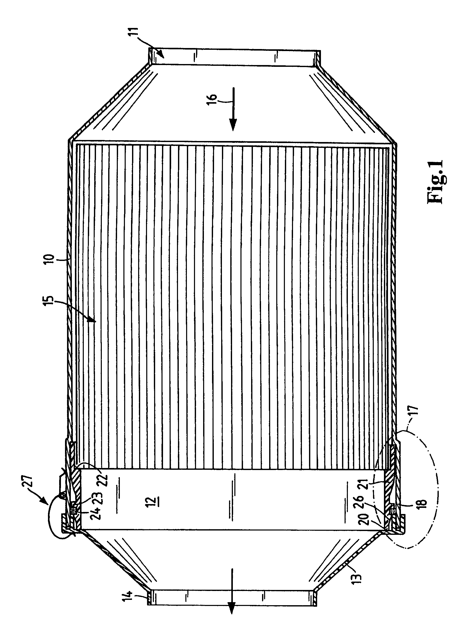 Compact filter comprising a square seal