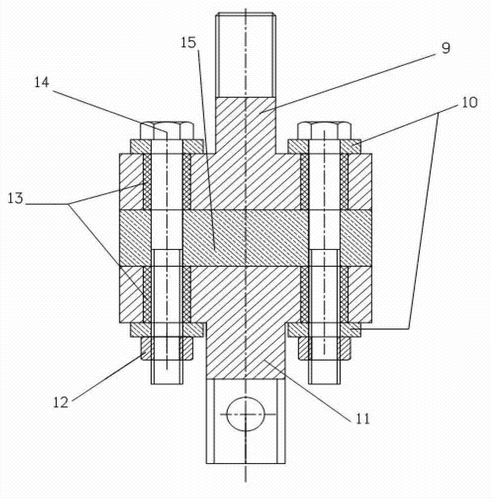 Stretch-bending forming device with insulated stretching head and forming method thereof
