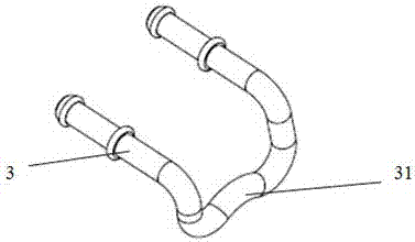 Vibration-isolating lifting lug device connecting an exhaust pipe to a sub-frame