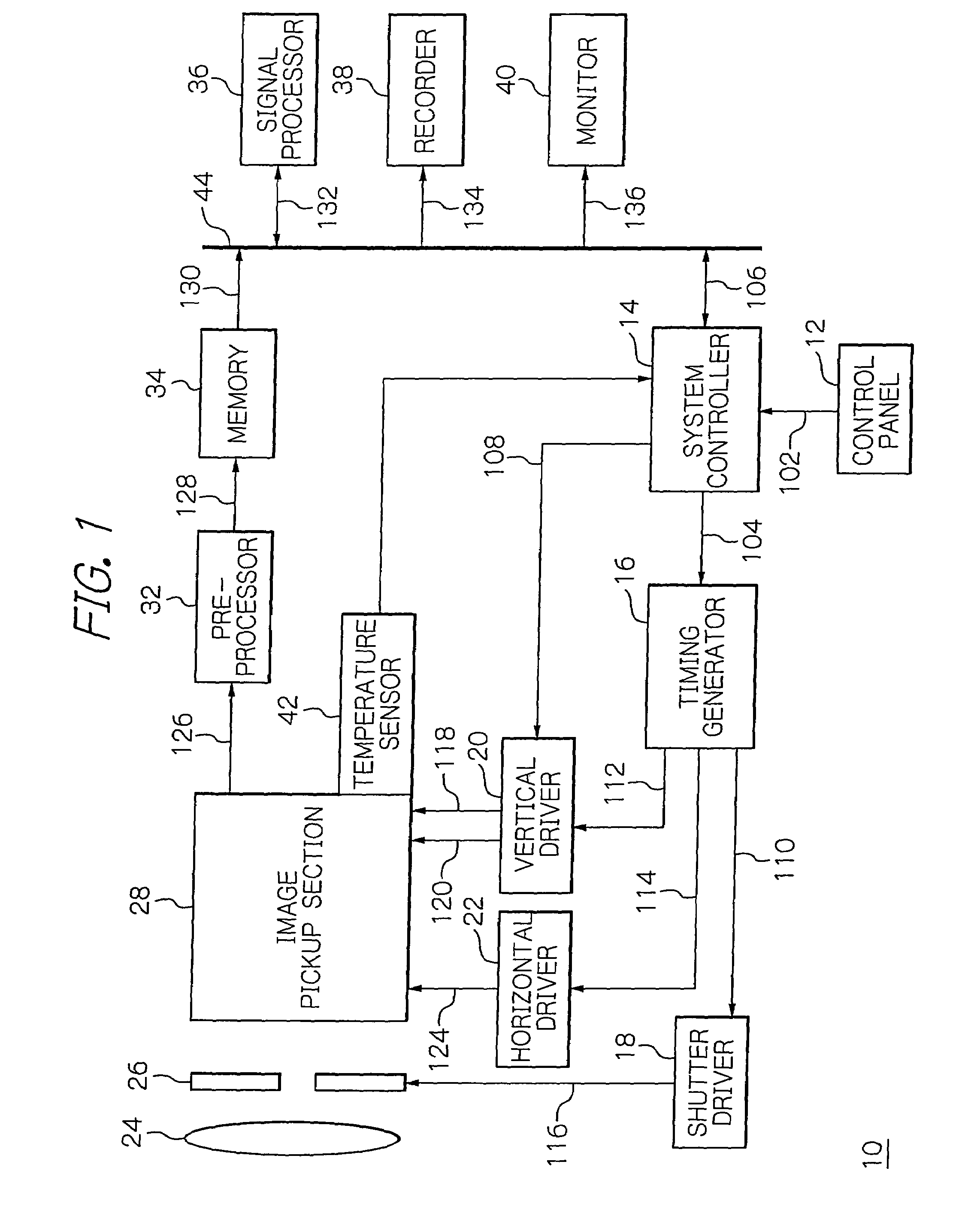 Solid-state image pickup apparatus multiplying signal charges depending on imaging circumstances
