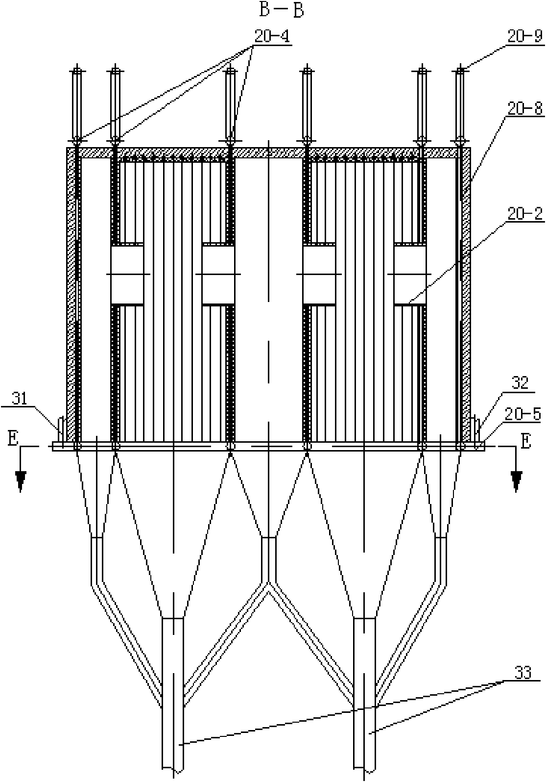 Water-cooled or air-cooled high-temperature horizontal cyclone separator of circulating fluidized bed with accelerating section