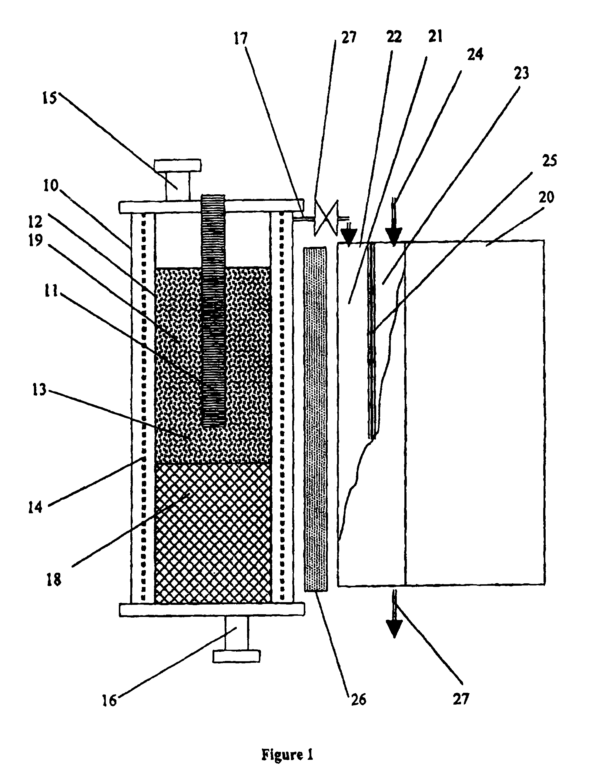 Filamentous carbon particles for cleaning oil spills and method of production