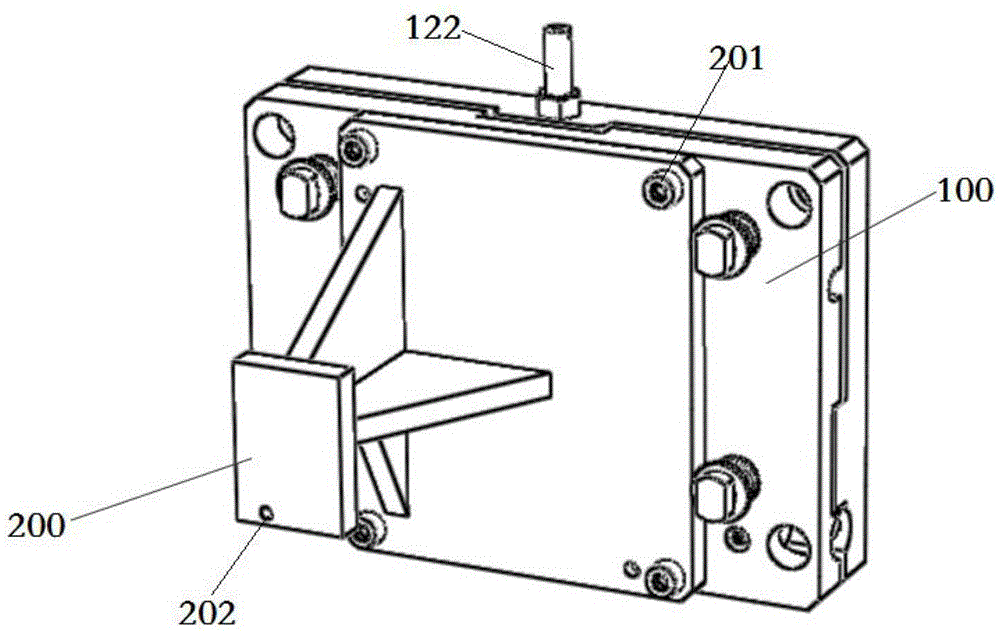 A precision adjustment device for tool rolling angle