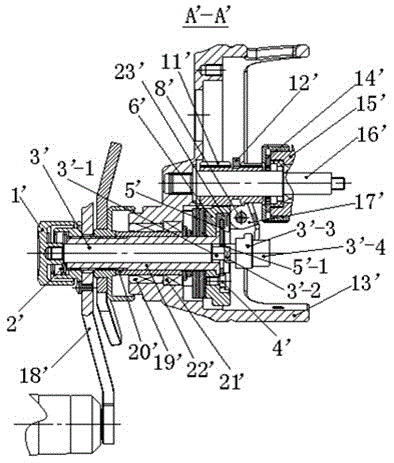 A self-resetting fishing reel clutch mechanism