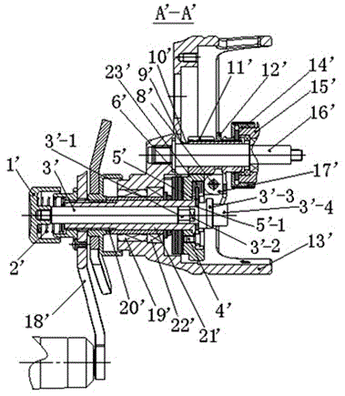 A self-resetting fishing reel clutch mechanism