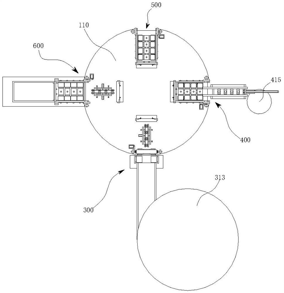 Automatic machining device for new energy automobile parts