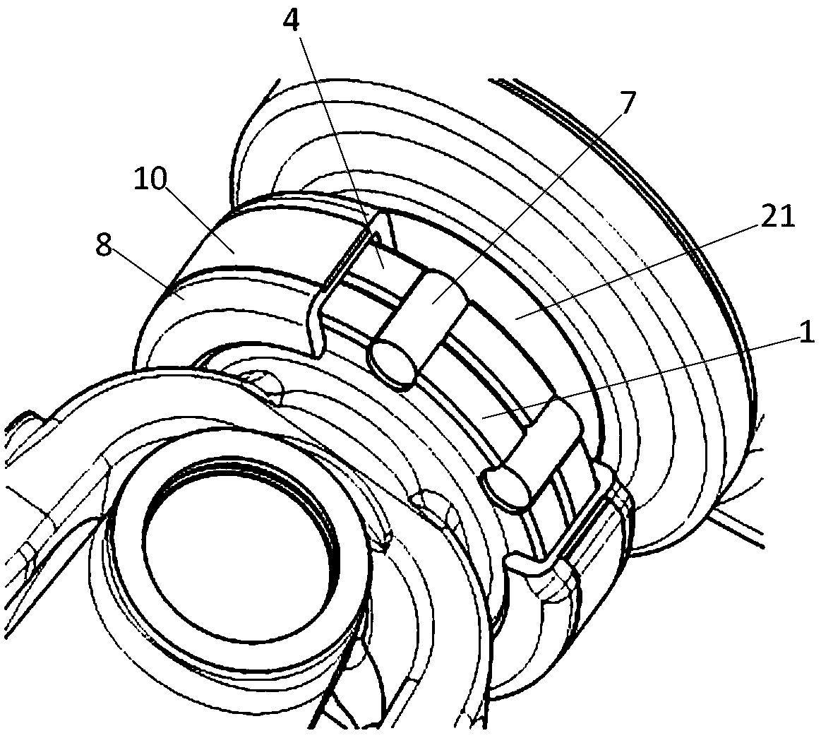 Connecting device for transmission shaft and input shaft