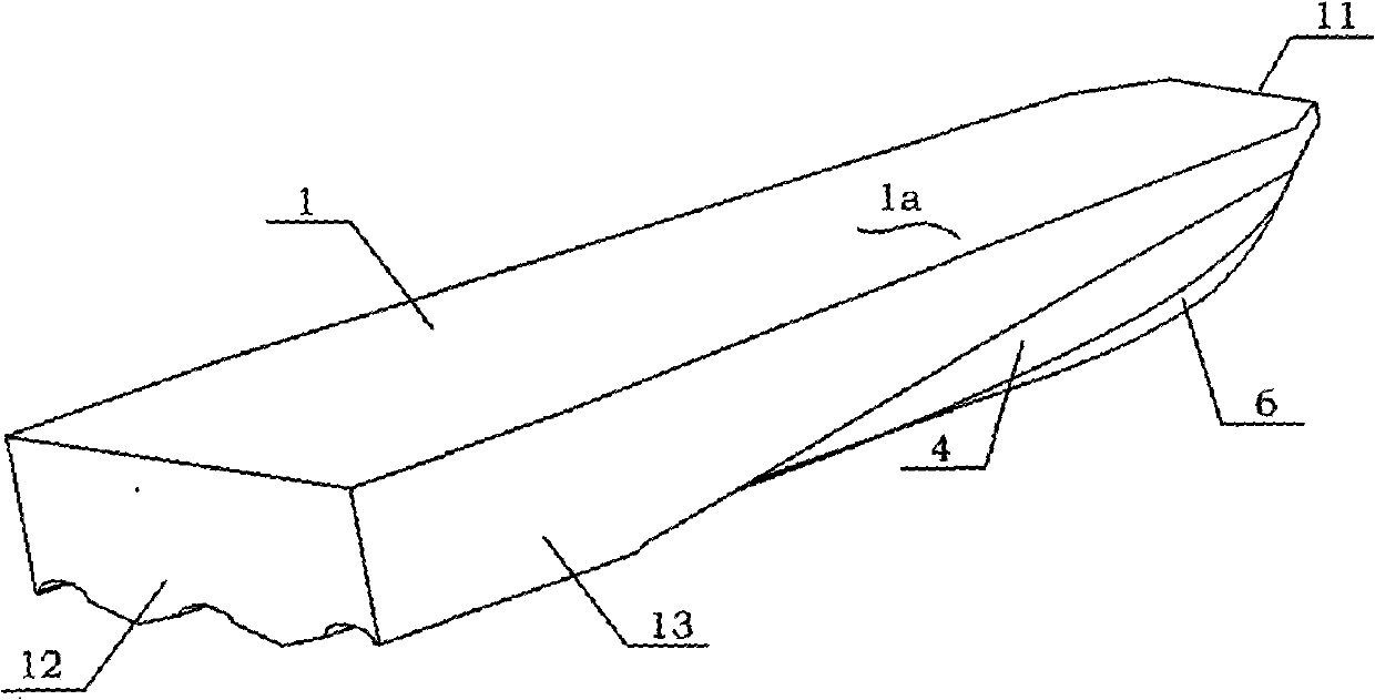 Planing boat with catamaran three-channel hull