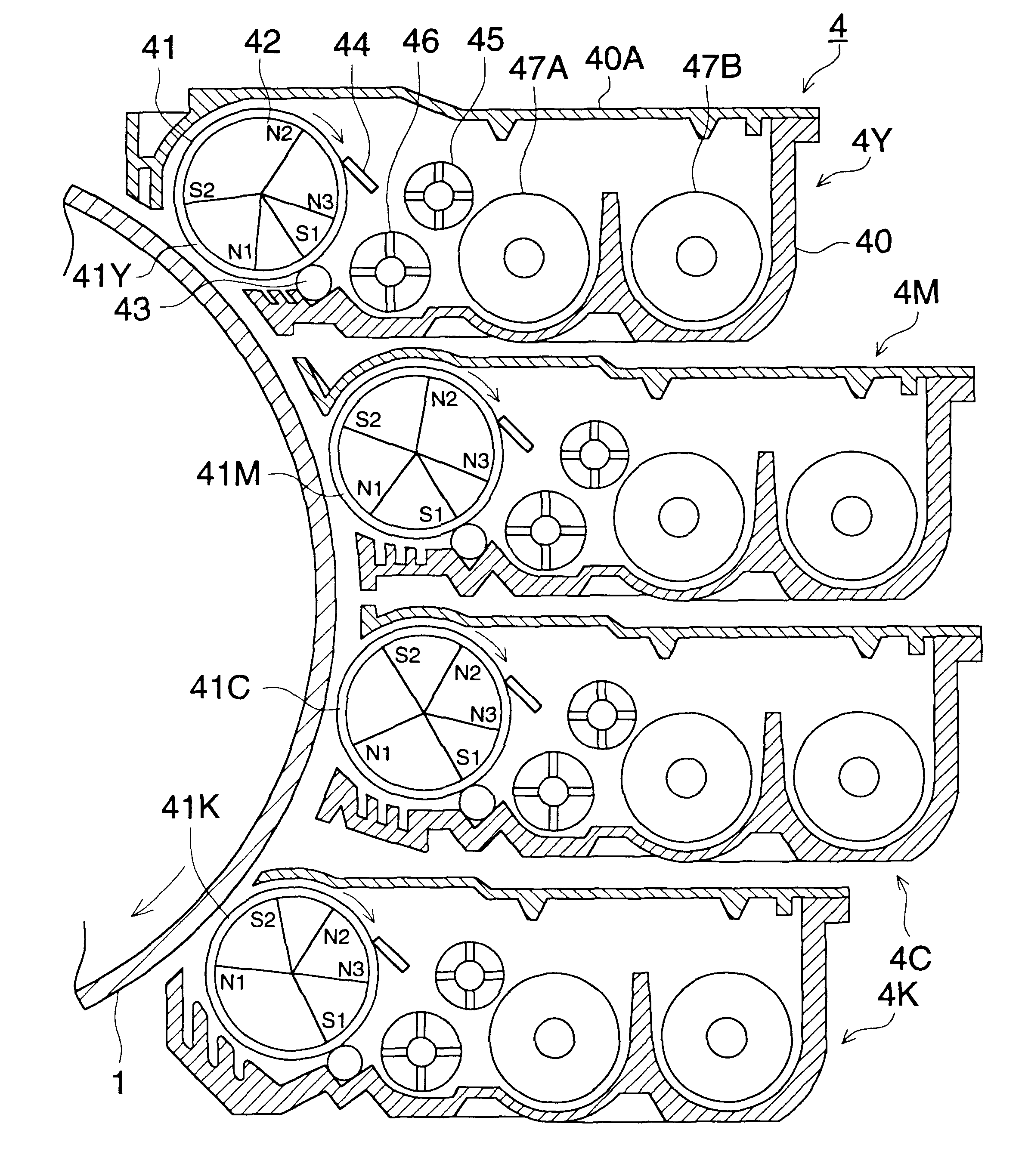 Image forming apparatus using an asymmetric wave pattern of developing bias voltage