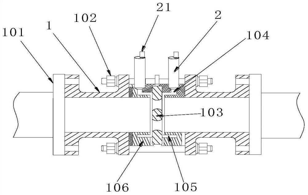 High-sensitivity flow detector for liquid or gas