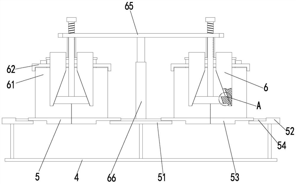 A thermal insulation concrete block and its production mold