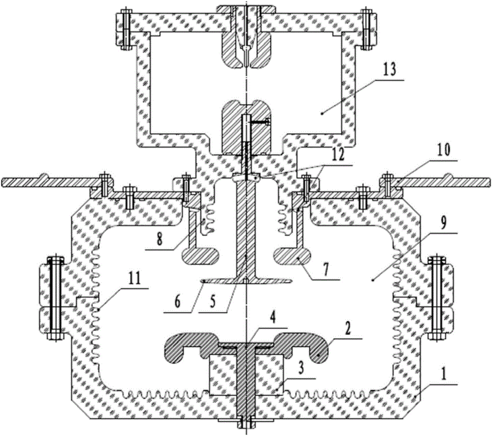 A Field Distortion Type Oil Medium Trigger Switch