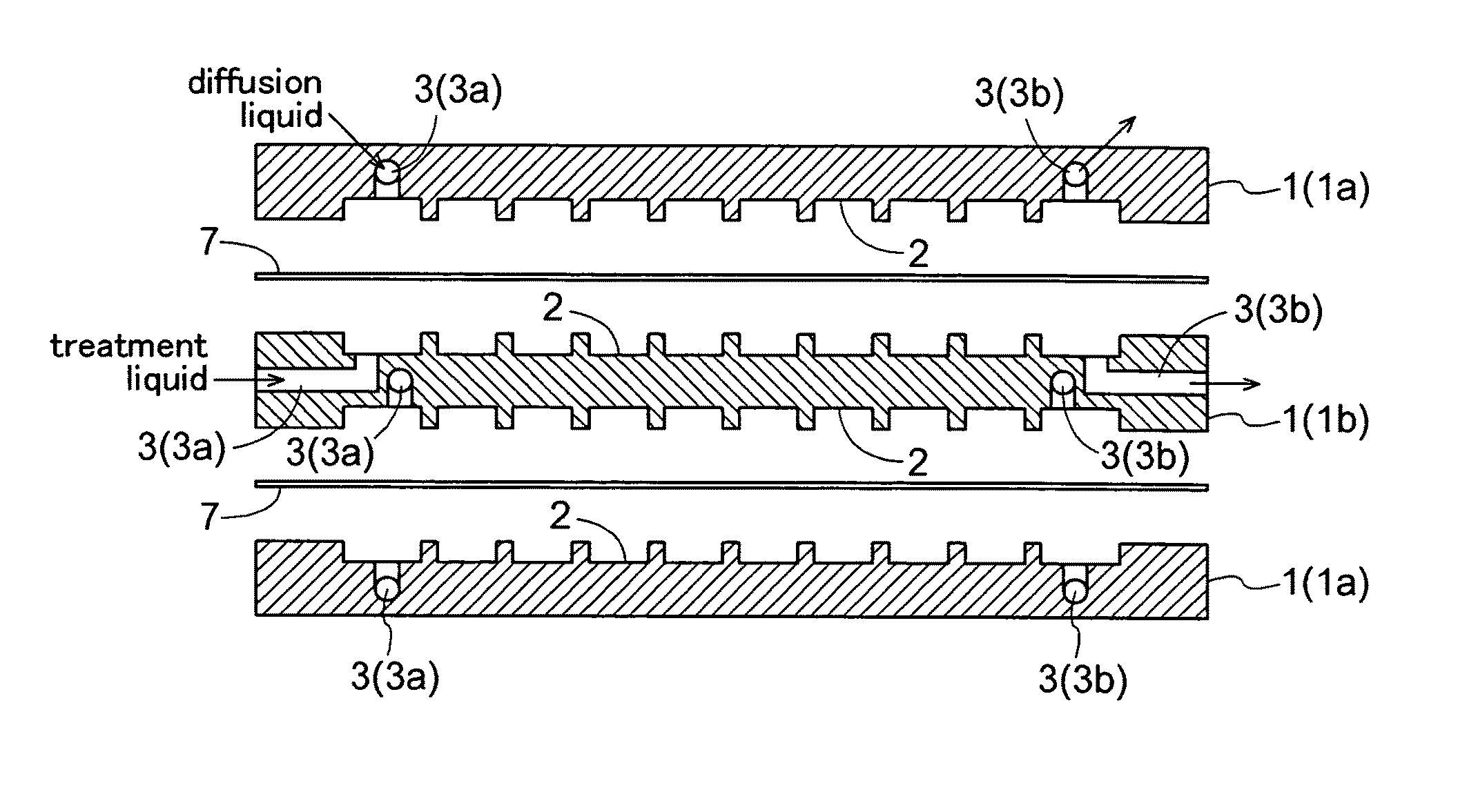 Pore diffusion type flat membrane separating apparatus