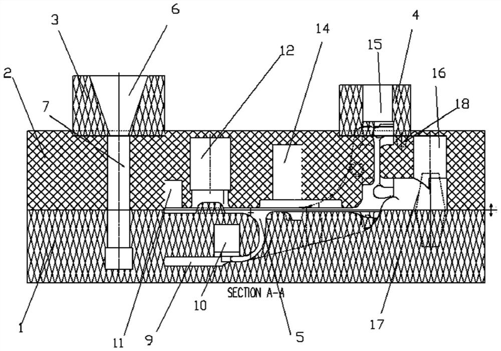 Segmented casting method for special-shaped steel casting of subway bogie