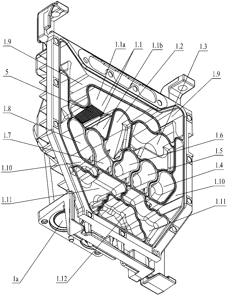 Water passage circulation structure for condensing heat exchanger