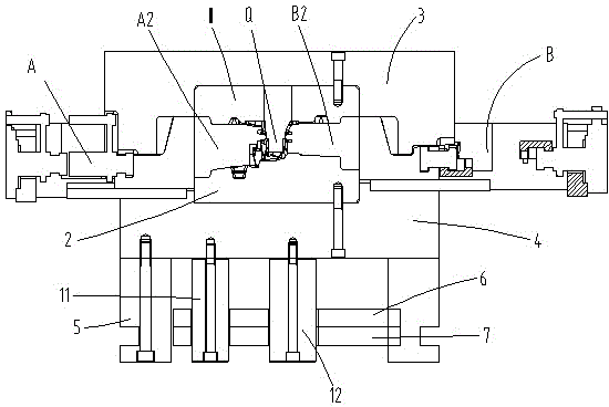 Metal pouring die of hydraulic core pulling structure