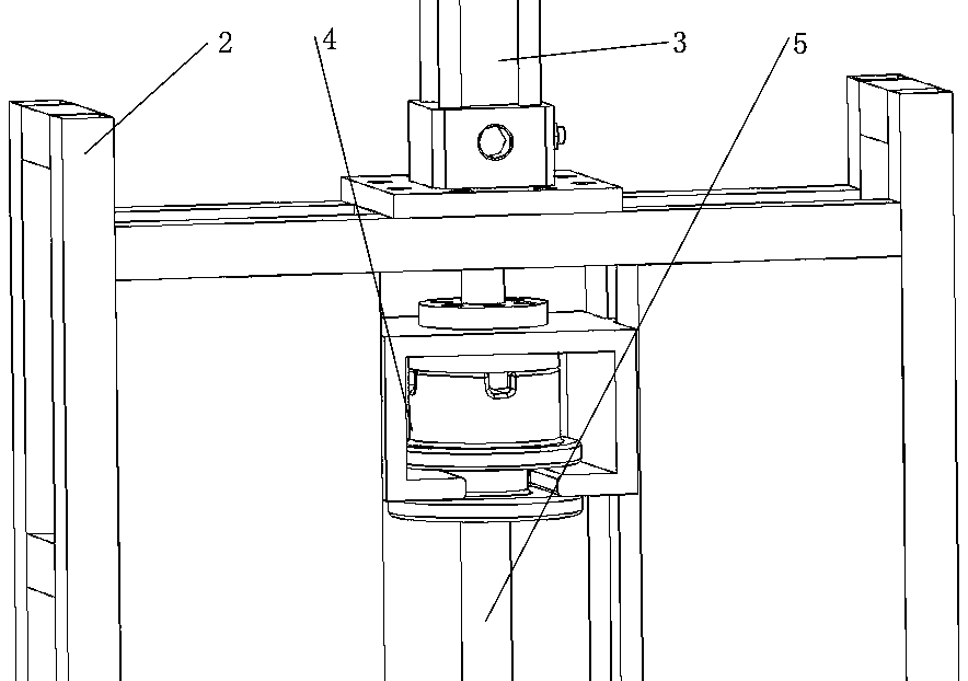 An automatic pressing device for a sliding fork and a spline mandrel