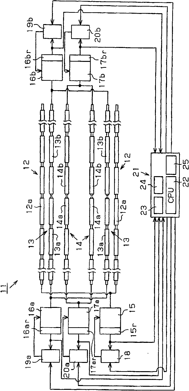 Draft apparatus in spinning machine and control method of the same, and ring spinning frame having the apparatus