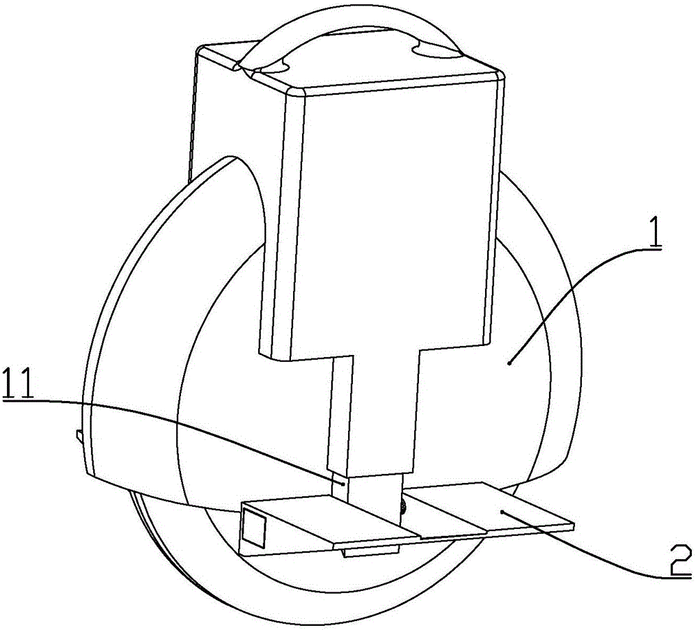 Center-of-gravity self-regulated self-balancing unicycle