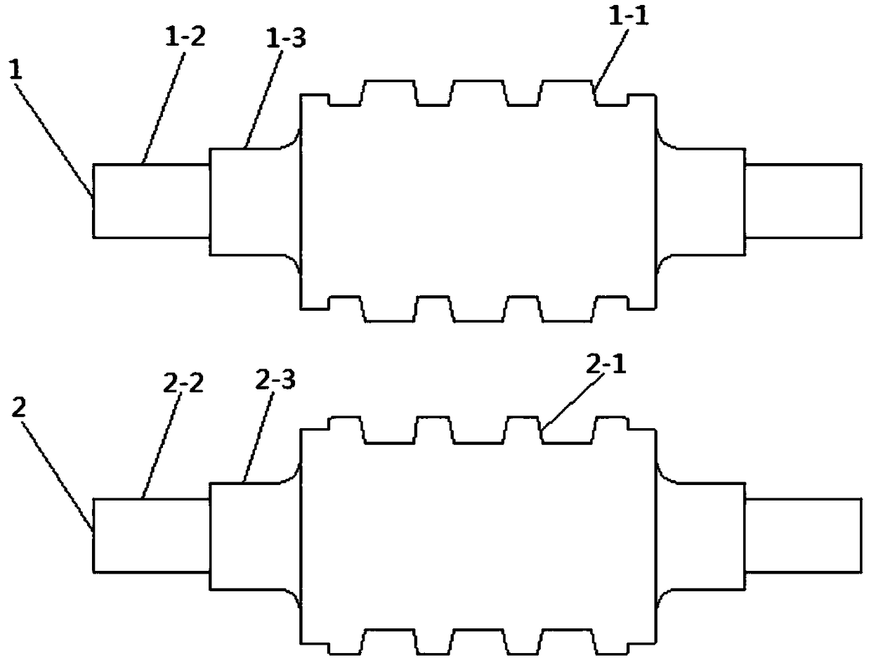 A high-speed steel section steel finished roll and its preparation method