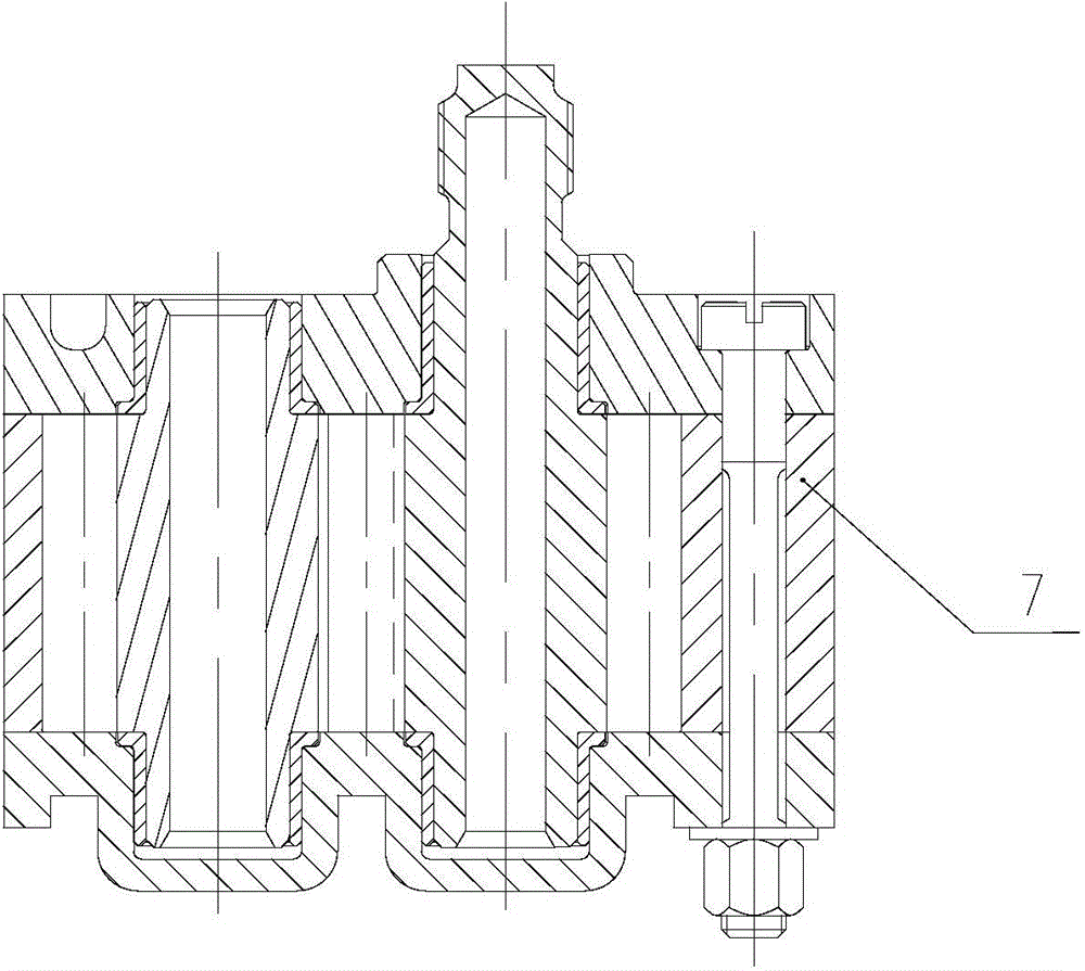 Lubricating oil pump for optimizing axial clearance