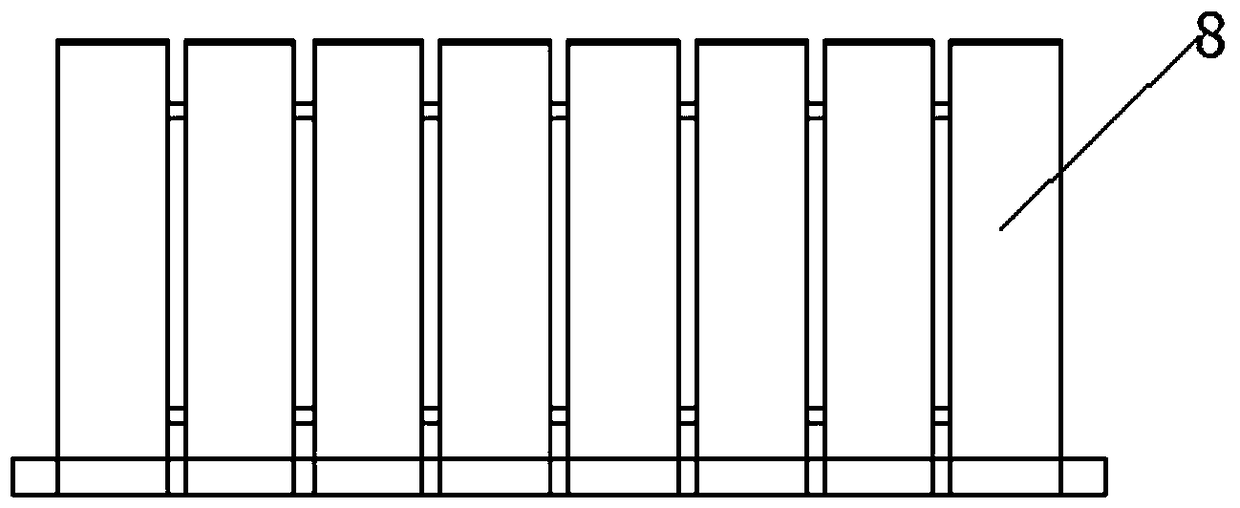 A heater with a phase-change heat storage tank coupled with a radiator pipe row