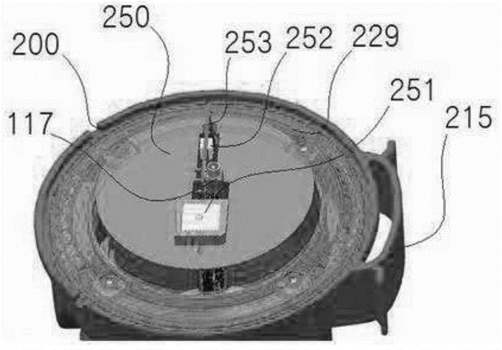 Assembling structure for wireless communication device of ship