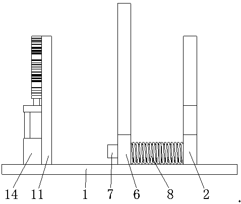 A feeding device for flat yarn