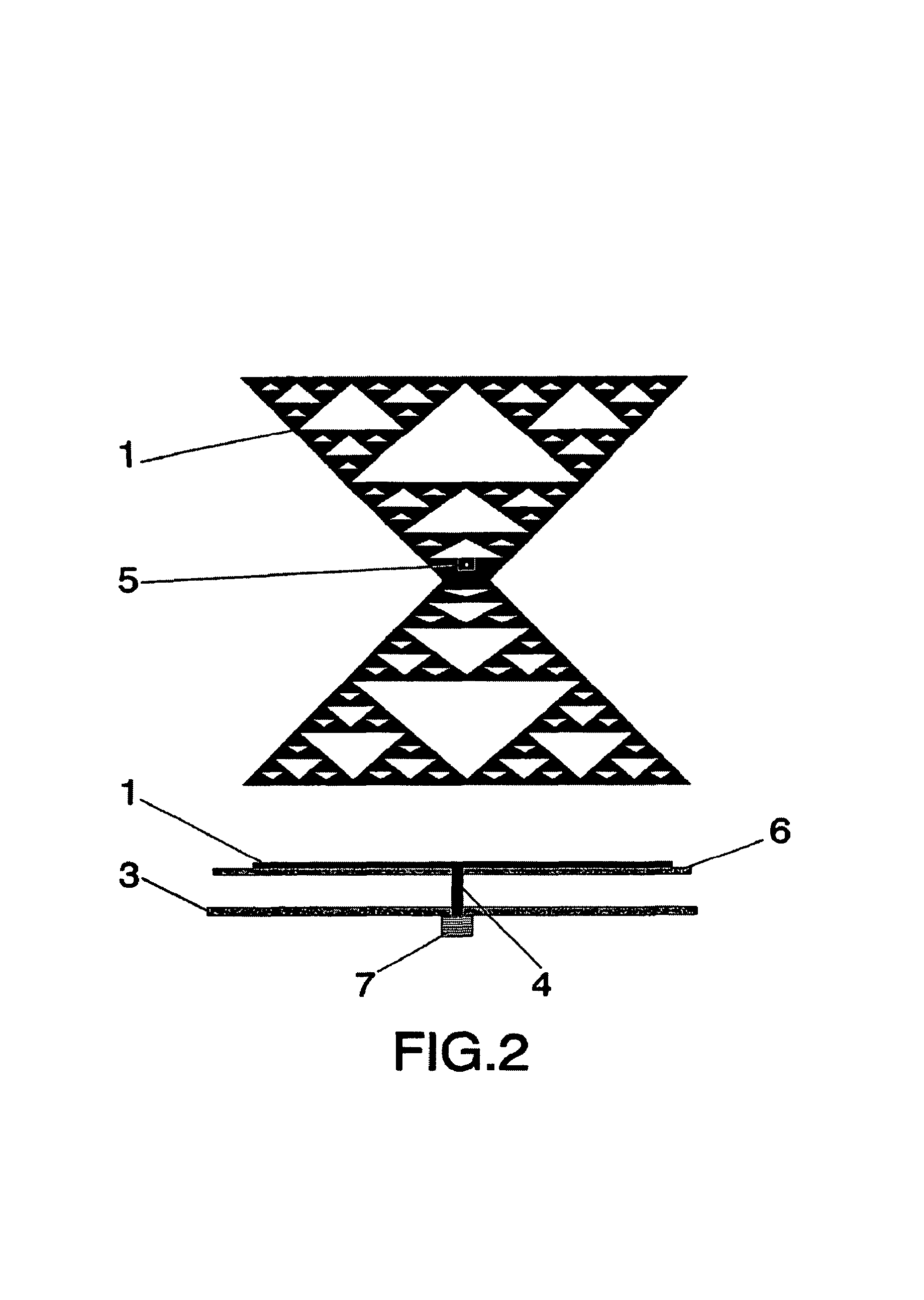 Undersampled microstrip array using multilevel and space-filling shaped elements