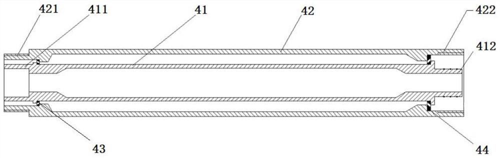 Drilling device and drilling method for downhole pneumatic rock crushing foam slag discharge