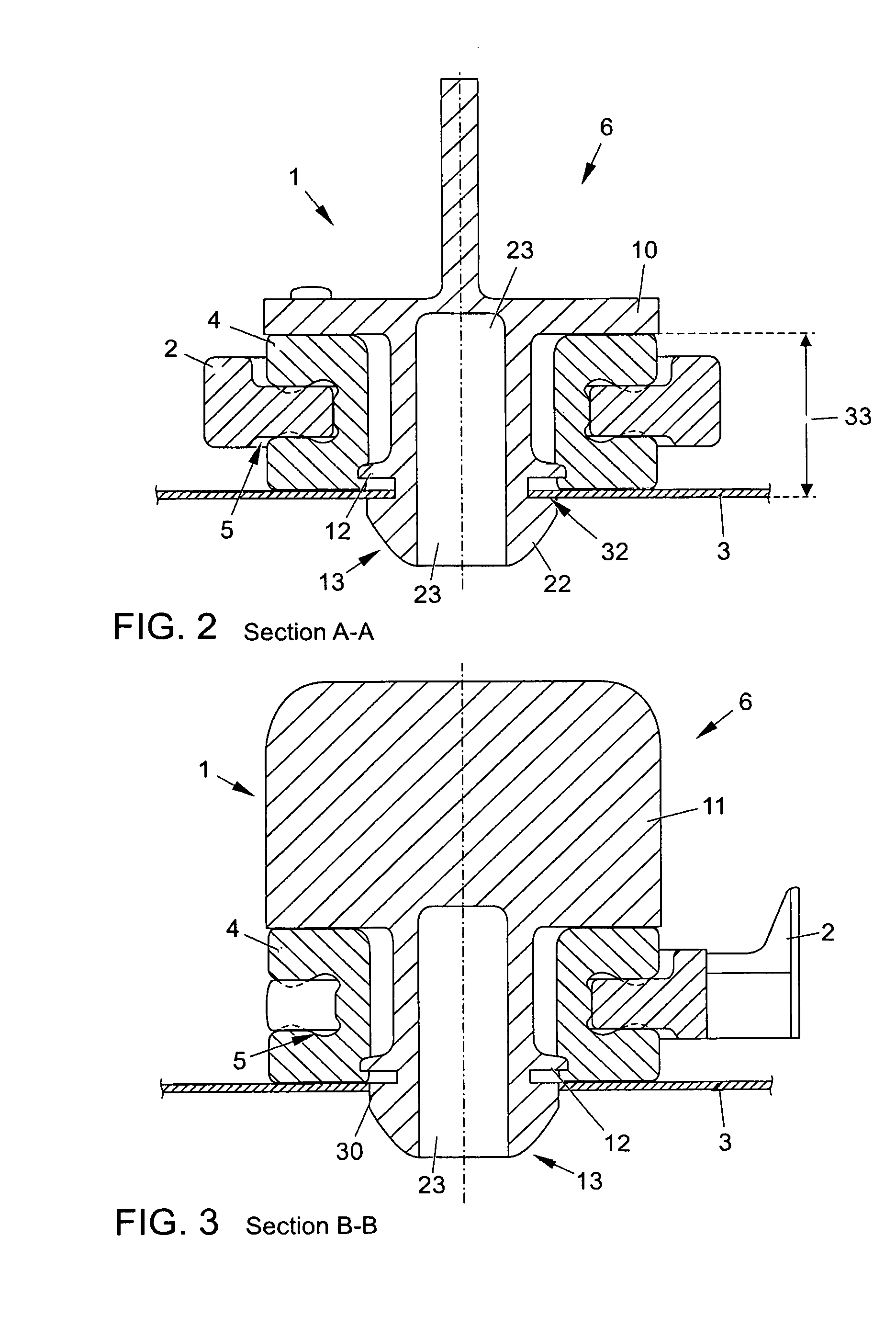 Configuration comprising a component and a fixing system for elastic attachment of the component to a panel-shaped support part