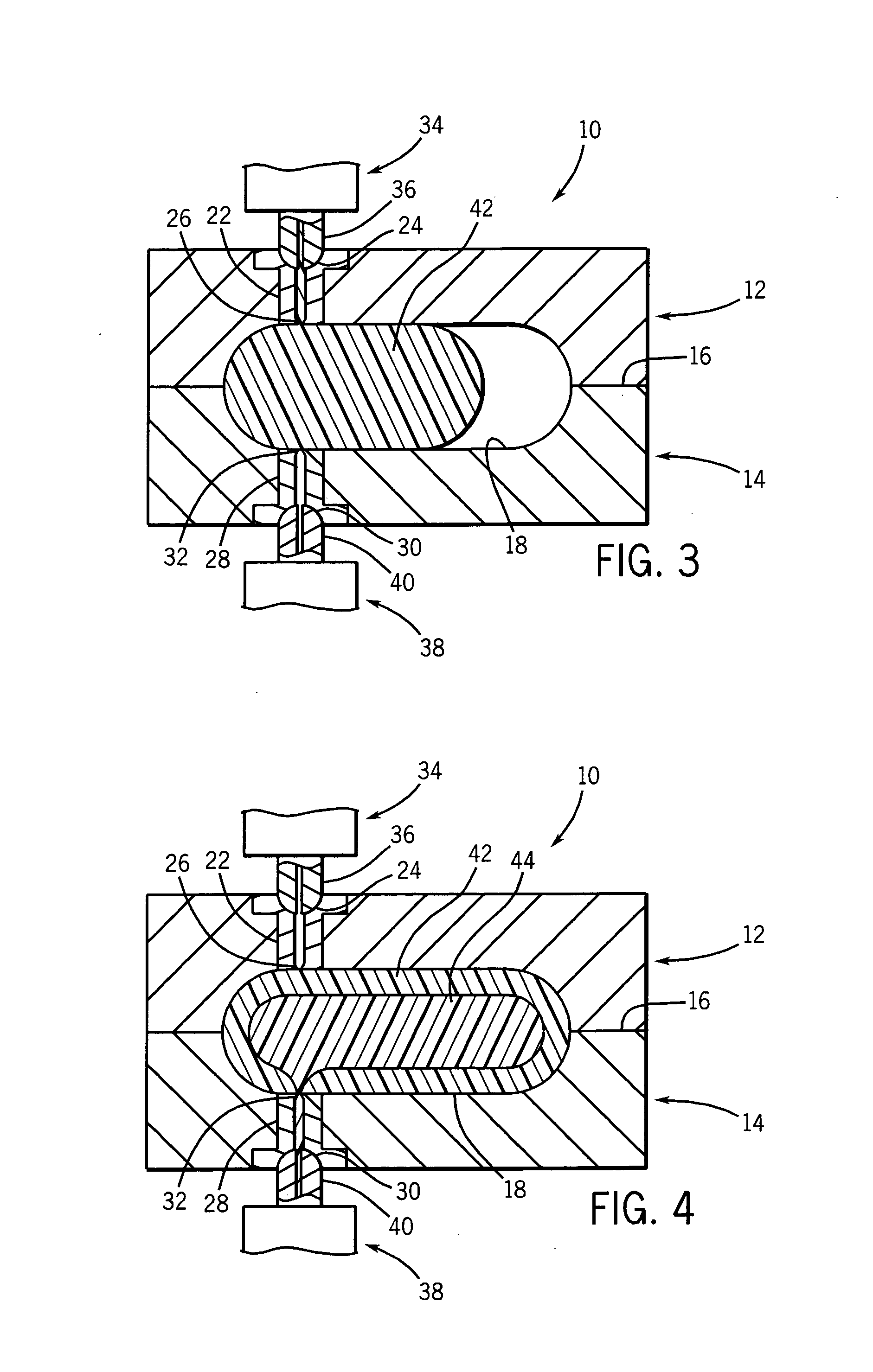 Sandwich molding system with independent runner passages