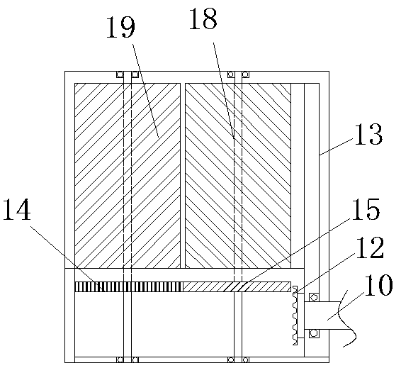 Raw material grinding device for chemical product production