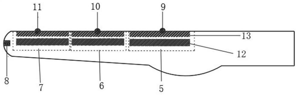 Fan blade deicing device