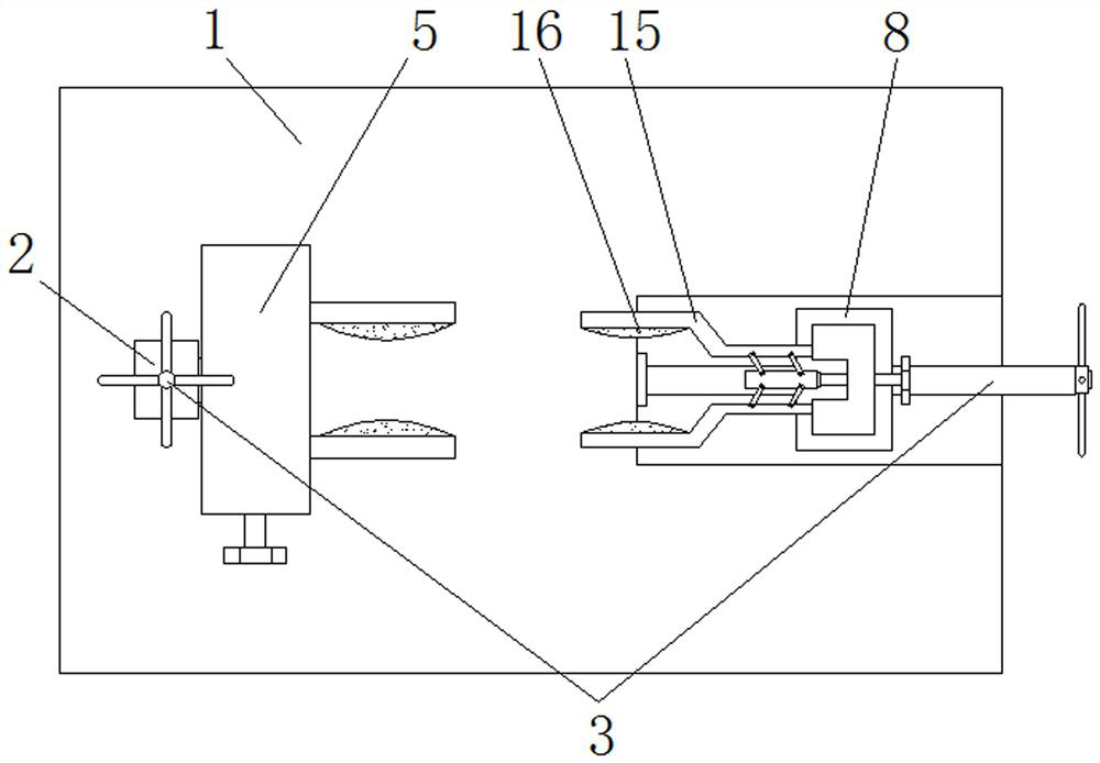 Robot assembling device with auxiliary alignment function