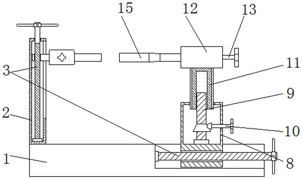 Robot assembling device with auxiliary alignment function