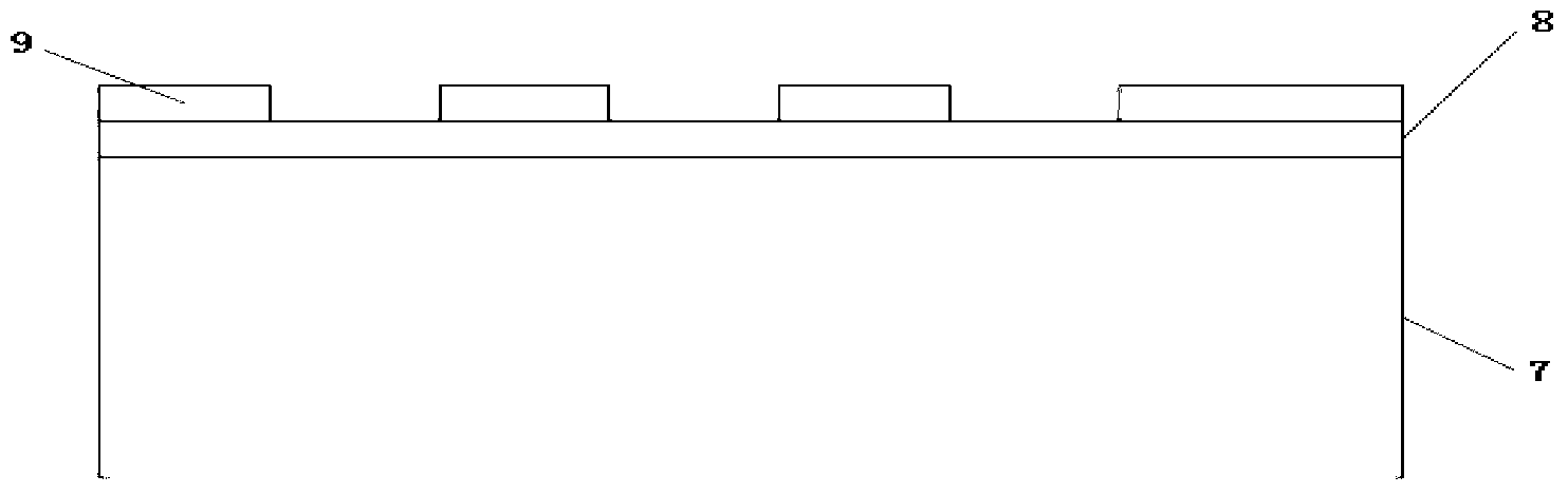 Single elastic beam type interdigital capacitor accelerometer